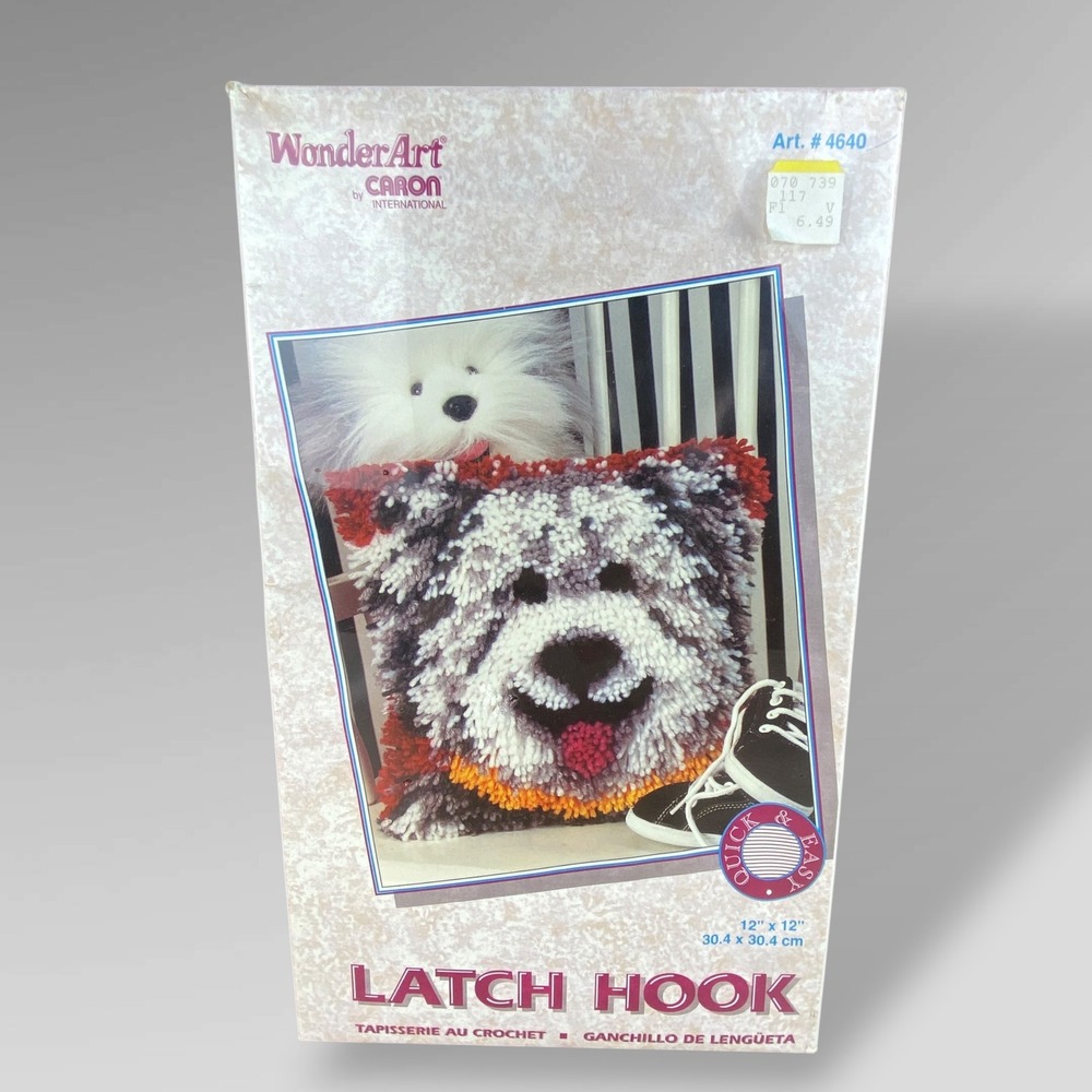 Dog Pillow‎ Latch Hook Kit Shaggy WonderArt Caron 12x12 1990s